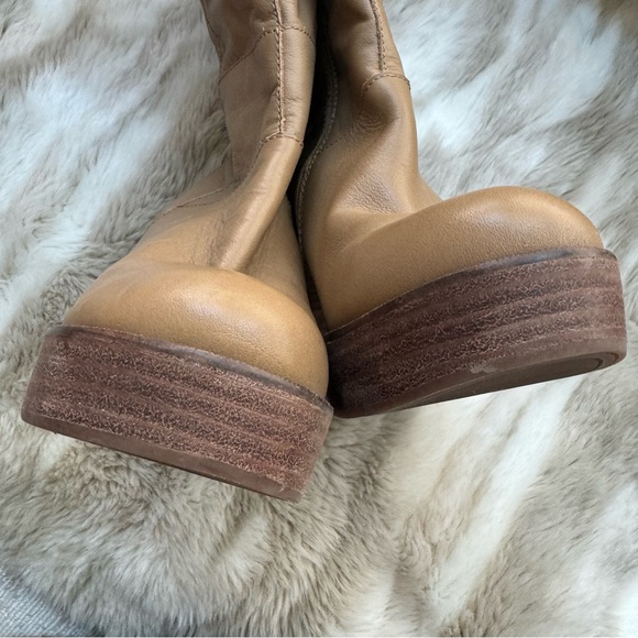 NWOT Lucky Omarey Leather Boot in Distressed Natural, Size 9 - Picture 6 of 8